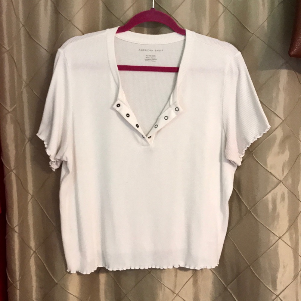 Henley Style Crop Top ‼️3 for $12‼️
